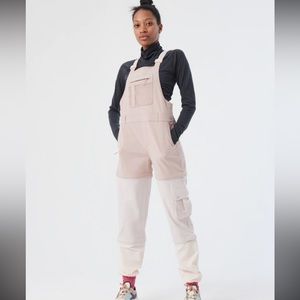 EUC Outdoor Voices Rectrek Zip-Off Overall, Nirvana/Lace/Seashell, Medium